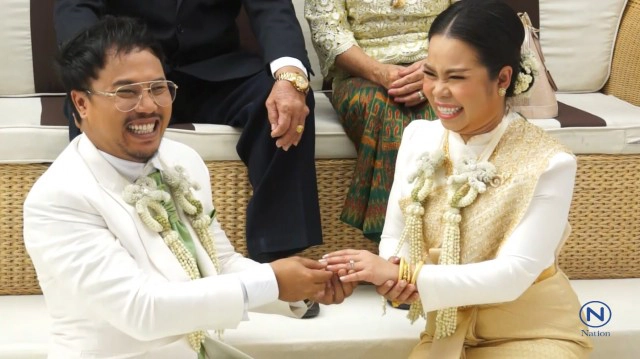 "ตุ๊กกี้-บูบู้"แต่งงานตามประเพณีอีสาน