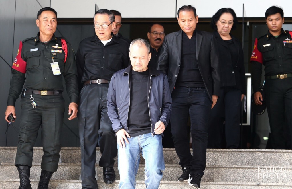เลื่อนฟังคำพิพากษา คดีนปช.ก่อความวุ่นวายบ้านสี่เสาเทเวศร์ เหตุ "วีระกานต์" ป่วย เลื่อนฟังคำพิพากษา คดีนปช.ก่อความวุ่นวายบ้านสี่เสาเทเวศร์ เหตุ "วีระกานต์" ป่วย