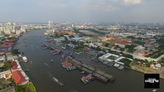 ขบวนเรือน้อมถวายความอาลัยรำลึกในพระมหากรุณาธิคุณ ในหลวง ร.๙