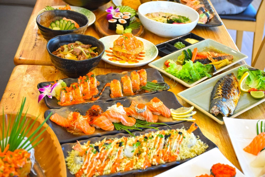 อร่อยปักหมุด : OKAMI SUSHI  Premium buffet A la carte 2 ทำเล พหลโยธิน 43 และ The Crystal SB ราชพฤกษ์