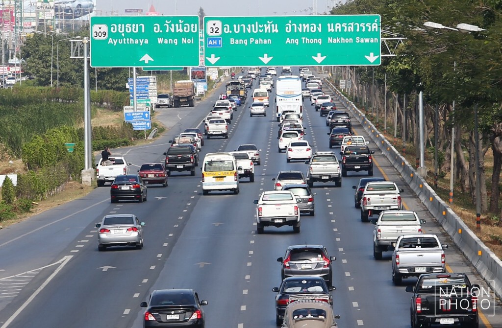ถนนสายเอเชีย ขาขึ้นรถหนาแน่น ถนนสายเอเชีย ขาขึ้นรถหนาแน่น