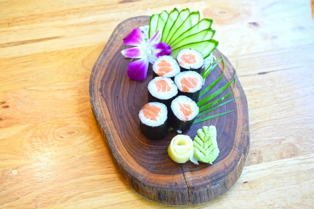 อร่อยปักหมุด : OKAMI SUSHI  Premium buffet A la carte 2 ทำเล พหลโยธิน 43 และ The Crystal SB ราชพฤกษ์