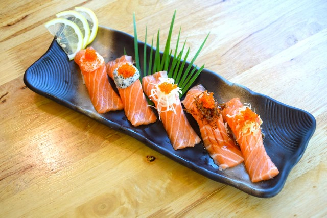 อร่อยปักหมุด : OKAMI SUSHI  Premium buffet A la carte 2 ทำเล พหลโยธิน 43 และ The Crystal SB ราชพฤกษ์