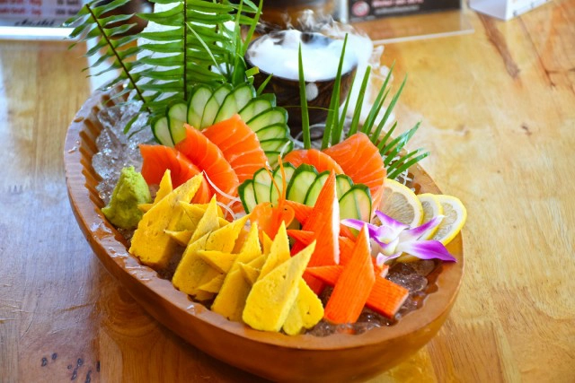 อร่อยปักหมุด : OKAMI SUSHI  Premium buffet A la carte 2 ทำเล พหลโยธิน 43 และ The Crystal SB ราชพฤกษ์