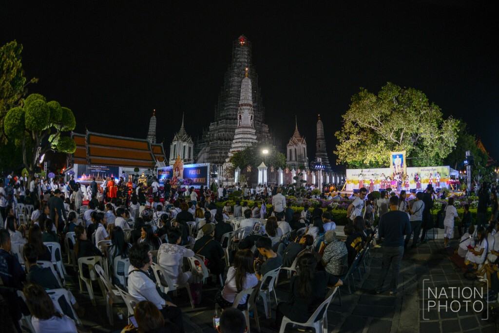 "ส่งท้ายปีเก่าวิถีไทย ต้อนรับปีใหม่วิถีพุทธ พ.ศ. 2560" ที่วัดอรุณราชวรารามราชวรมหาวิหาร "ส่งท้ายปีเก่าวิถีไทย ต้อนรับปีใหม่วิถีพุทธ พ.ศ. 2560" ที่วัดอรุณราชวรารามราชวรมหาวิหาร