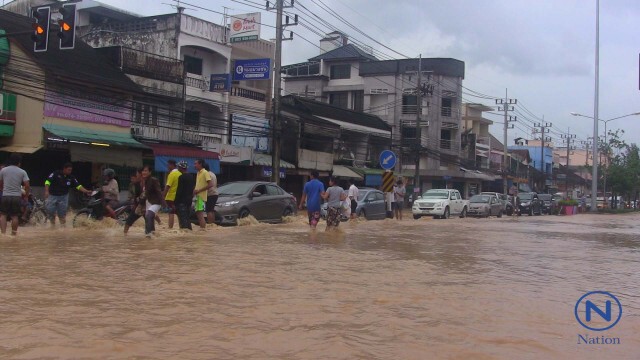 สถานการณ์น้ำในชุมชนเก่าแก่ตลาดทุ่งลุงยังน่าห่วง