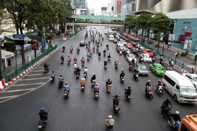กลับสู่โลกแห่งความเป็นจริง! สภาพจราจร กรุงเทพฯ วันนี้