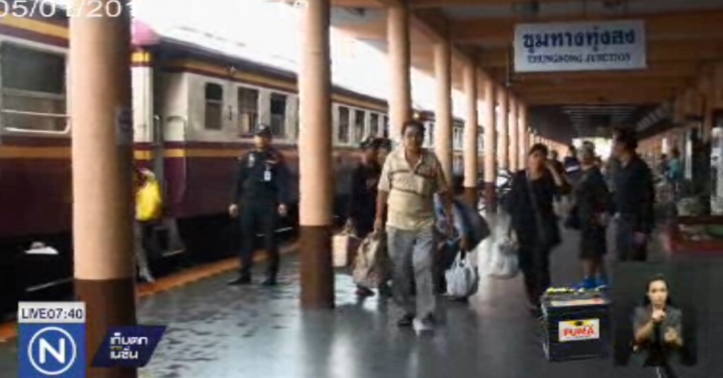 ขบวนรถไฟสายใต้ตอนล่างทุกขบวนหยุดวิ่ง ขบวนรถไฟสายใต้ตอนล่างทุกขบวนหยุดวิ่ง