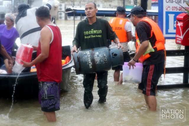 ภาพชุด ตำบลชะอวด อ่วม! ท่วมสูง 1-3 เมตร หนักสุดรอบ 20 ปี