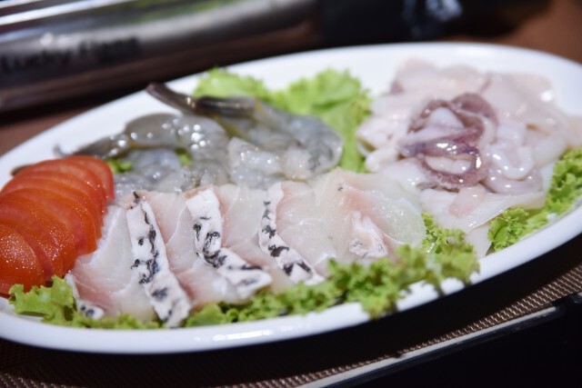 อร่อยปักหมุด : "TIME & TALES ตำรับวิเศษไก่ย่าง" ในบรรยากาศร่วมสมัย ริมเจ้าพระยา ใกล้แยกศรีย่าน