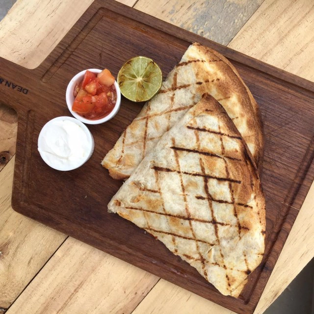 Chic-in : ชมคอนโด วิลล่า โครงการ "อากาศ" เขาใหญ่ วิวภูเขาแบบพานอราม่า ชิมอาหาร ร้าน DEAN & DELUCA