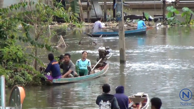 "จระเข้ยักษ์"โผล่
ห่างจากสวนสัตว์ 5 กม.ชาวบ้านแทบช๊อค!