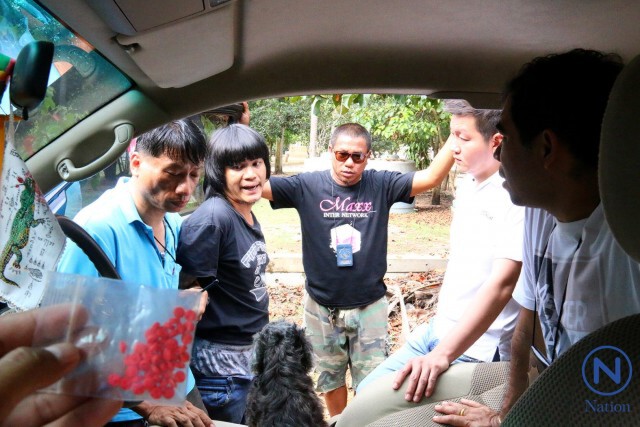 ปิดล้อมจับเอเย่นต์ยานรก
"ดา ห้วยใหญ่"  กลัวตายยกมือยอมจำนน
