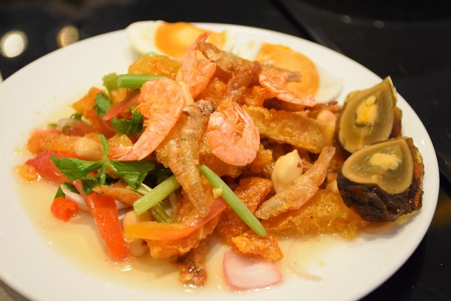 บุฟเฟ่ต์ข้าวต้มโต้รุ่ง "BlueSpice Dinning Room @ Grande Centre Point Sukhumvit 55 Hotel"