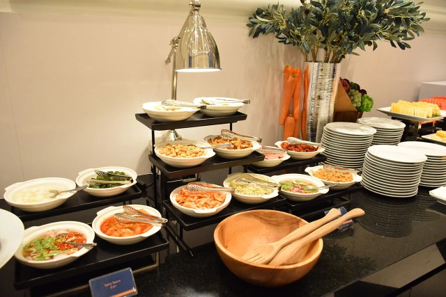 บุฟเฟ่ต์ข้าวต้มโต้รุ่ง "BlueSpice Dinning Room @ Grande Centre Point Sukhumvit 55 Hotel"