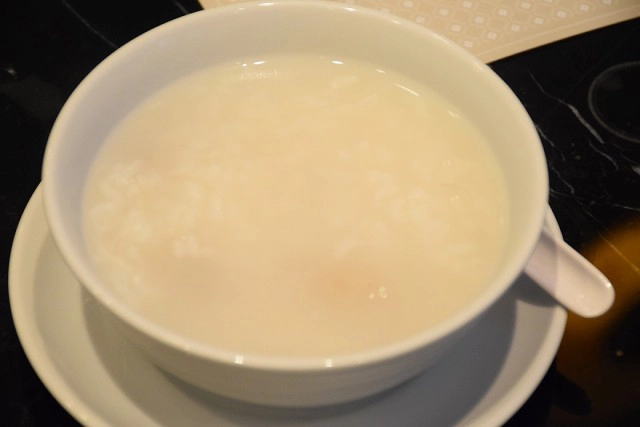 บุฟเฟ่ต์ข้าวต้มโต้รุ่ง "BlueSpice Dinning Room @ Grande Centre Point Sukhumvit 55 Hotel"