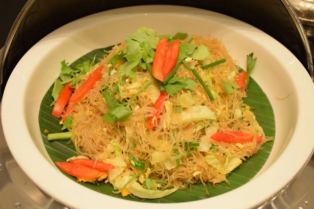 บุฟเฟ่ต์ข้าวต้มโต้รุ่ง "BlueSpice Dinning Room @ Grande Centre Point Sukhumvit 55 Hotel"