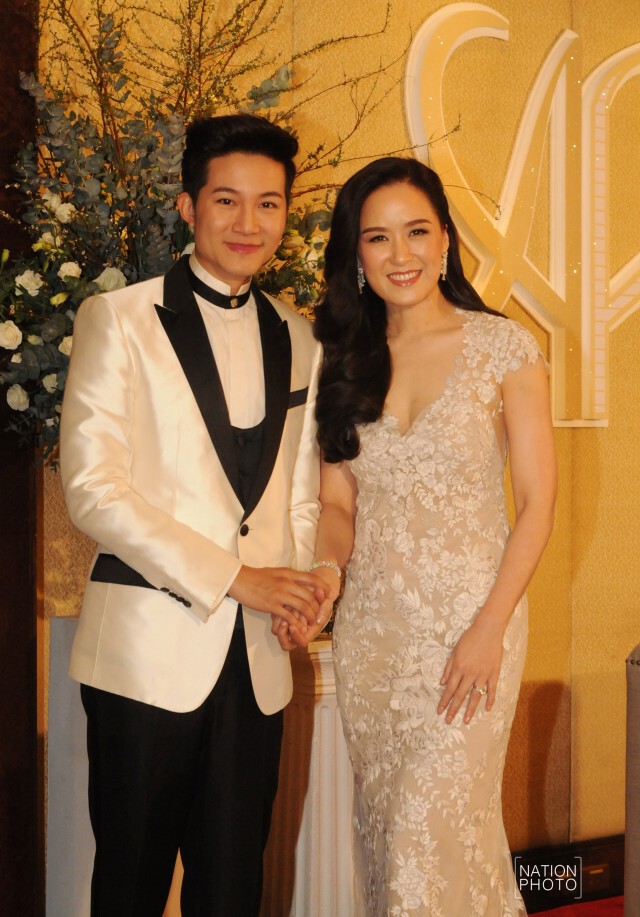 ภาพชุด "อั๋น ภูวนาท" ควง จ๋า อลิสา 
เปิดใจเข้าพิธีวิวาห์ พร้อมมีทายาททันที