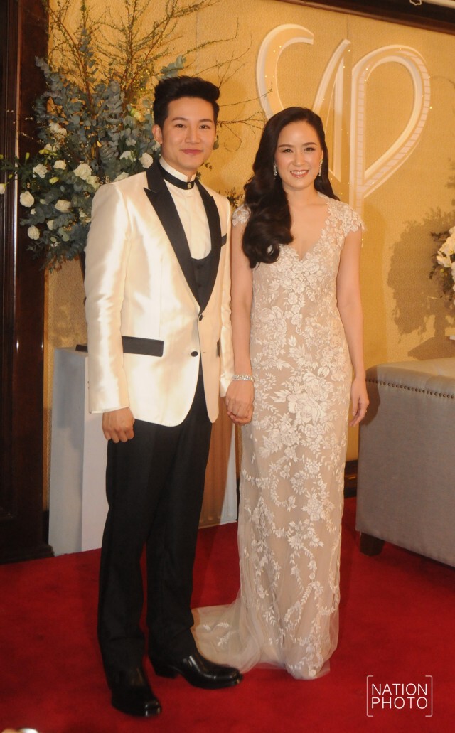 ภาพชุด "อั๋น ภูวนาท" ควง จ๋า อลิสา 
เปิดใจเข้าพิธีวิวาห์ พร้อมมีทายาททันที