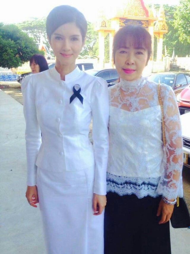 ครอบครัวสหวงษ์ ทำบุญครบ 1 ปี "ปอ ทฤษฎี"