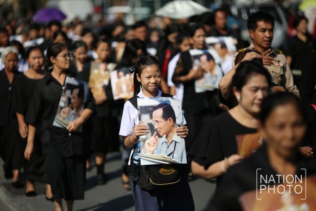 พสกนิกรเข้าสักการะพระบรมศพ 22 ม.ค. 60