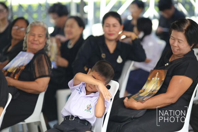 พสกนิกรเข้าสักการะพระบรมศพ 22 ม.ค. 60