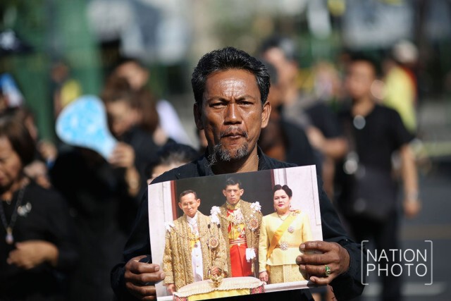 พสกนิกรเข้าสักการะพระบรมศพ 22 ม.ค. 60