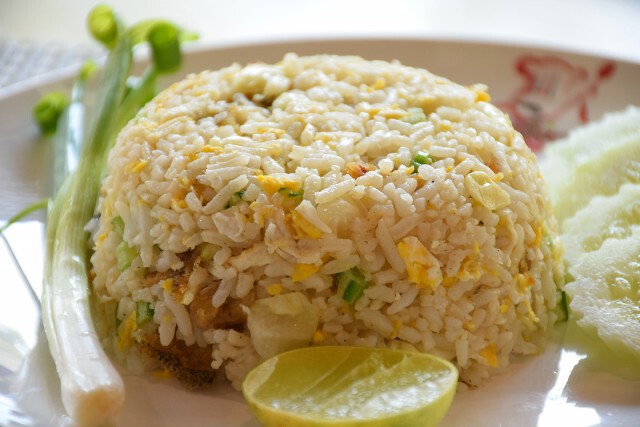 อร่อยปักหมุด : เต็มพุง ร้านอาหารไทยรสไทยแท้ อาคารเบลล์ แยกรัชดา-พระรามเก้า
