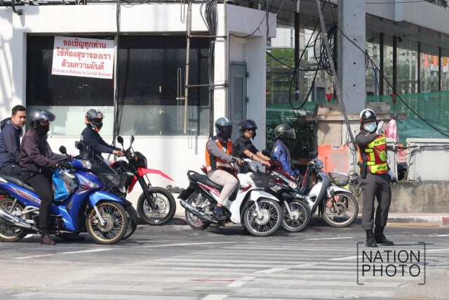 การจราจรบริเวณแยกรัชโยธินหนาแน่น หลังปรับวิธีเดินรถแบบ "วงเวียน"