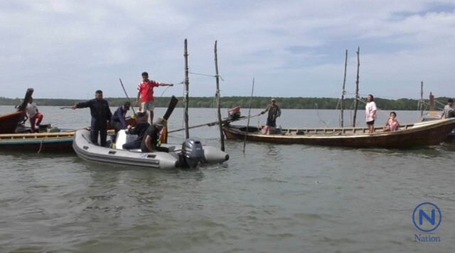 สนธิกำลังรื้อถอนโพงพาง
กลุ่มชาวบ้านขับเรือนำ"คนชรา-เด็ก"ขวาง
จนท.ต้องล้มเลิกภารกิจ