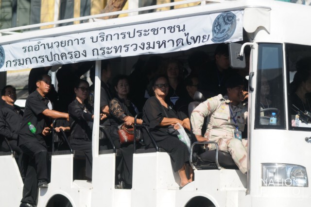 พสกนิกรเข้าสักการะพระบรมศพ 27 ม.ค. 60