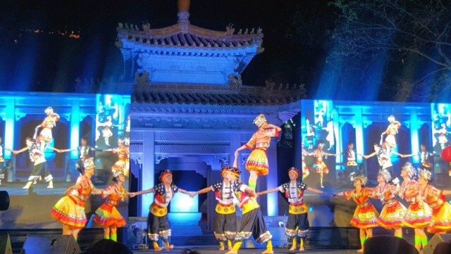 ชวนเที่ยวงาน "ตรุษจีนวิถีไทย เก๋ไก๋ปีระกา ๒๕๖๐"