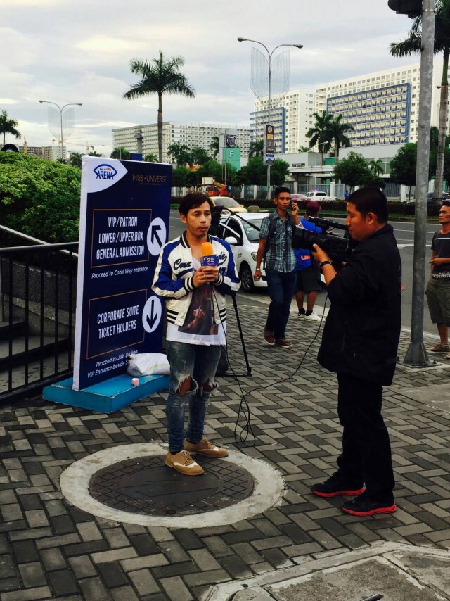 สายตรงจากมะนิลา...คมน์ นพรัตน์
"ขนาดแท๊กซี่ปินส์ ยังเชียร์ ไทยแลนด์"
