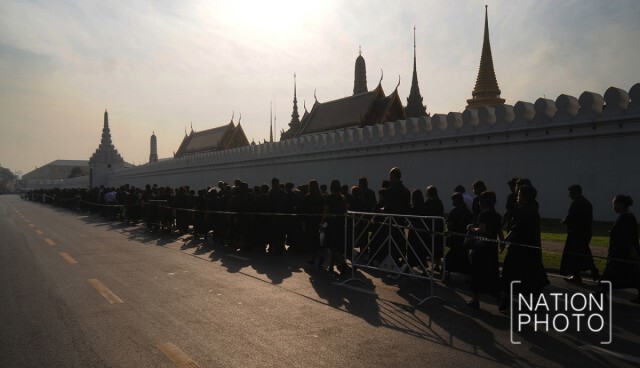 พสกนิกรเข้าสักการะพระบรมศพ 29 ม.ค. 60