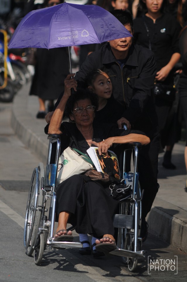 พสกนิกรเข้าสักการะพระบรมศพ 29 ม.ค. 60