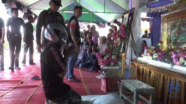 ชาวบ้านสุดทน!
รุมประชาทัณฑ์"ผัวคลั่งยาบ้า"
คว้าสว่าน"ทุบ-เจาะ"หัวเมียดับ