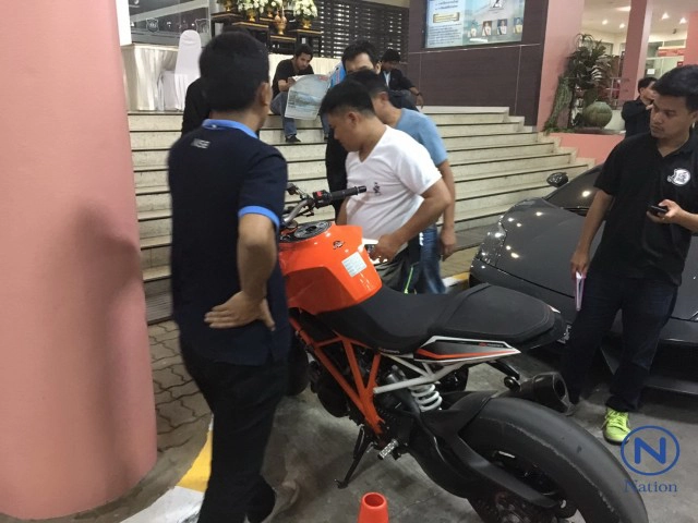 ตร.ยึด"บิ๊กไบค์" ราคา 9.2 แสน ตรวจสอบหาเจ้าของ