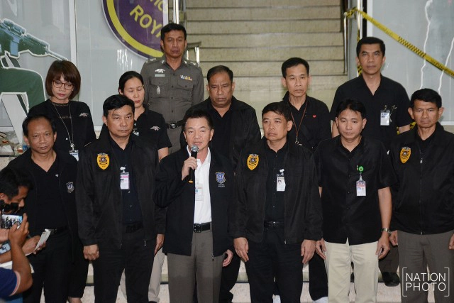 ใครคือ "บอย" ทำไม..ใจหรู..ใจสปอร์ต 
ให้ "เบนซ์ เรซซิ่ง" ยืมเงิน 6 ล้าน ดาวน์"ลัมโบกีนี"