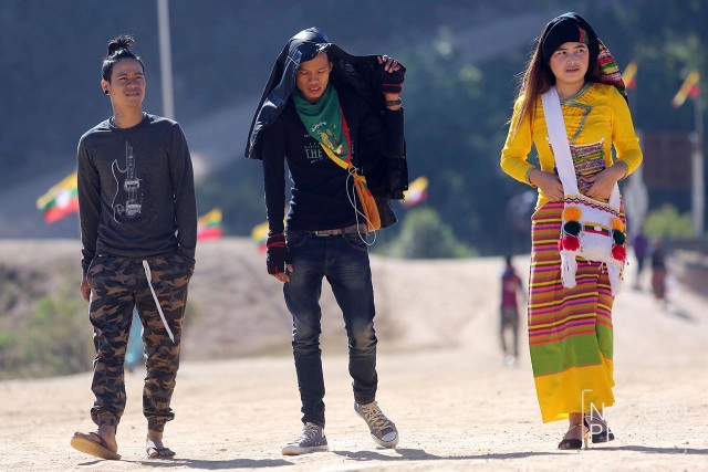 "ดอยไตแลง" เริ่มคึกคัก! หนุ่มสาวทยอยมาร่วมงานวันชาติไทใหญ่