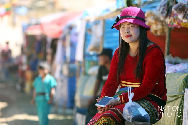 "ดอยไตแลง" เริ่มคึกคัก! หนุ่มสาวทยอยมาร่วมงานวันชาติไทใหญ่