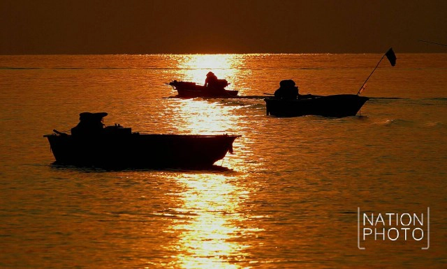 ออกเล...หาปลา...ยามเช้า