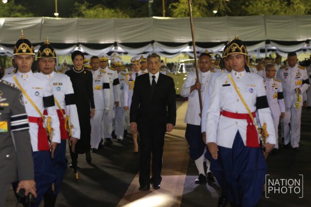 สมเด็จพระเจ้าอยู่หัว เสด็จพระราชดำเนินทรงเปิดนิทรรศการ "เย็นศิระ เพราะพระบริบาล"