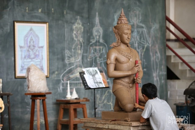 เปิดความคืบหน้า "ประติมากรรม" ตกแต่งพระเมรุมาศ