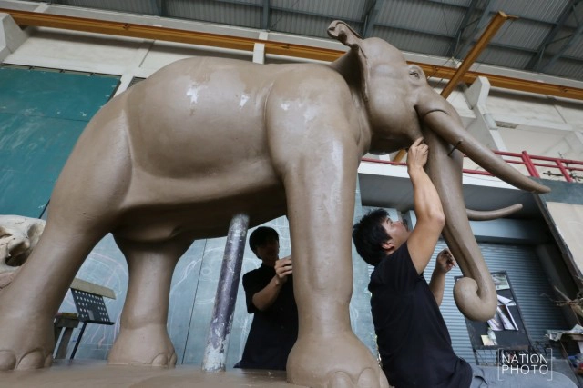 เปิดความคืบหน้า "ประติมากรรม" ตกแต่งพระเมรุมาศ