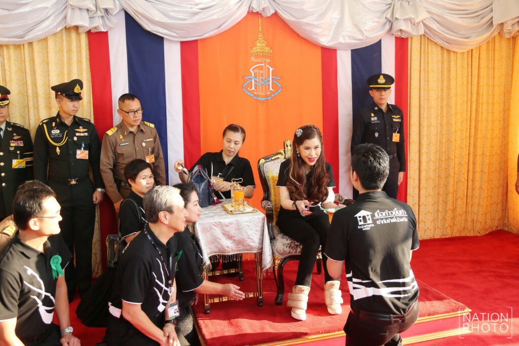 "ฟ้าหญิงจุฬาภรณ์" เสด็จไปทรงเป็นประธานในงาน "ประเพณีข้ามฟาก ประจำปีการศึกษา 2559" "ฟ้าหญิงจุฬาภรณ์" เสด็จไปทรงเป็นประธานในงาน "ประเพณีข้ามฟาก ประจำปีการศึกษา 2559"
