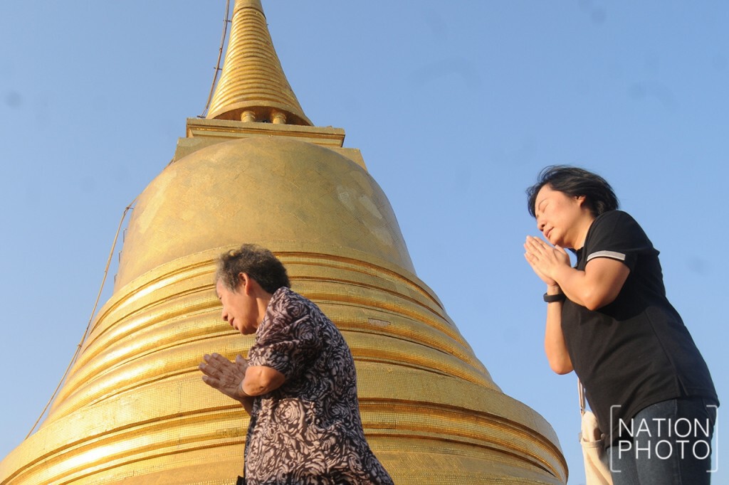 เวียนเทียน...ที่ภูเขาทอง เวียนเทียน...ที่ภูเขาทอง