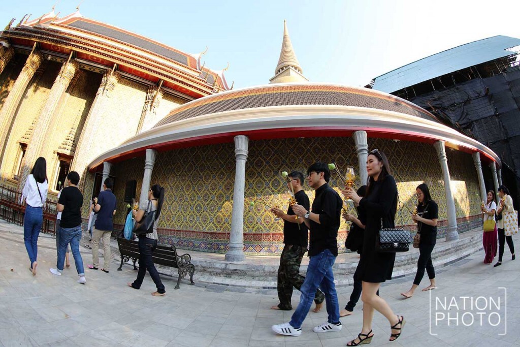 เวียนเทียน... ที่วัดราชบพิธสถิตมหาสีมาราม เวียนเทียน... ที่วัดราชบพิธสถิตมหาสีมาราม
