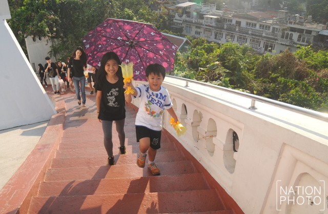 เวียนเทียน...ที่ภูเขาทอง