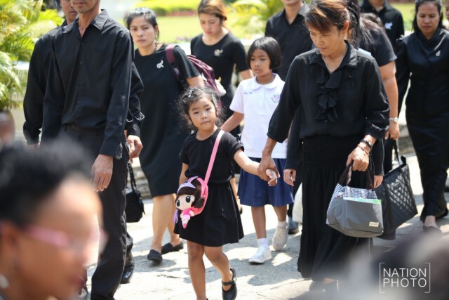 ประชาชนเข้าสักการะพระบรมศพฯ