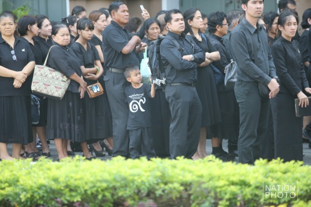 ประชาชนเข้าสักการะพระบรมศพฯ